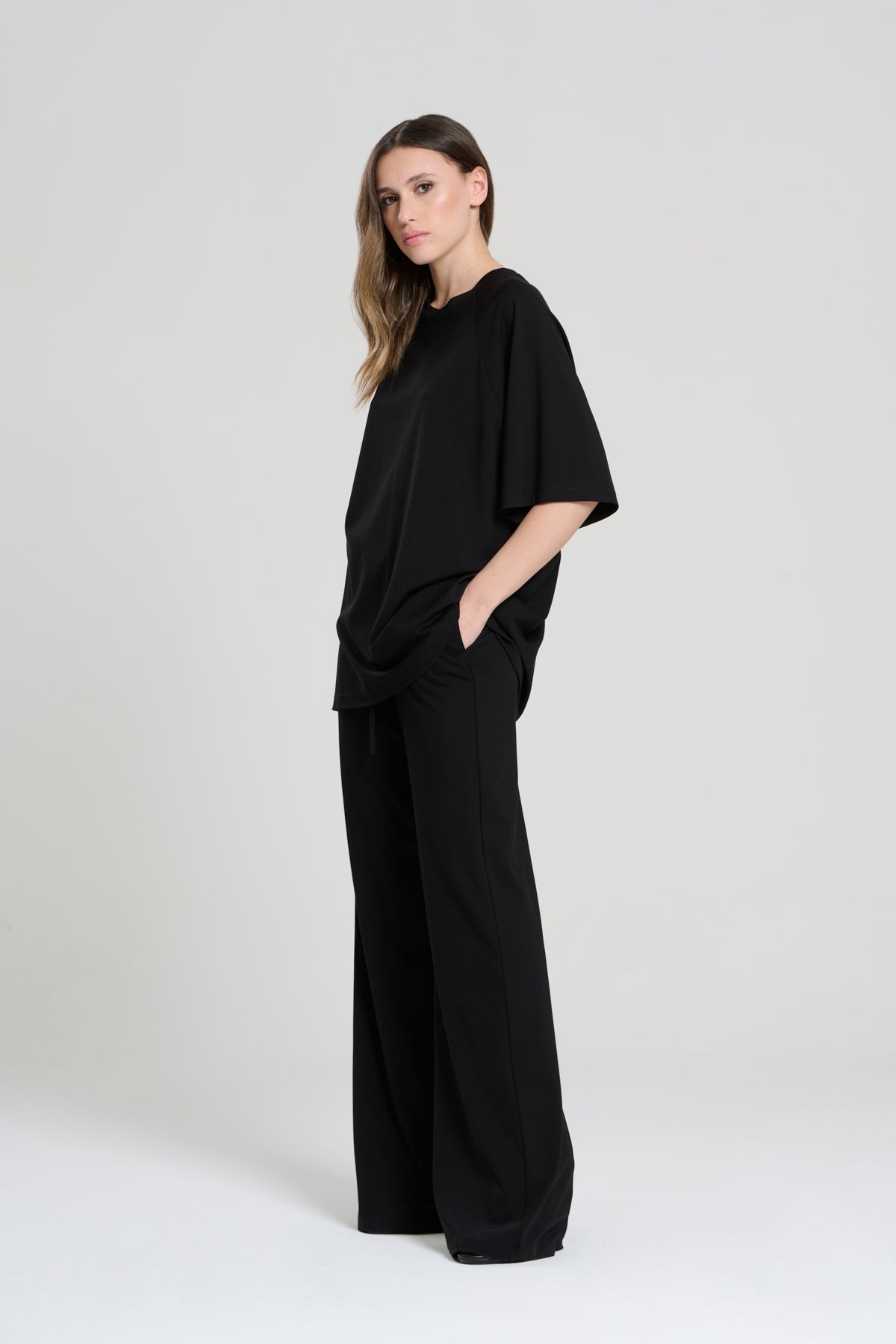 BLACK JERSEY SUIT, TAIPEI