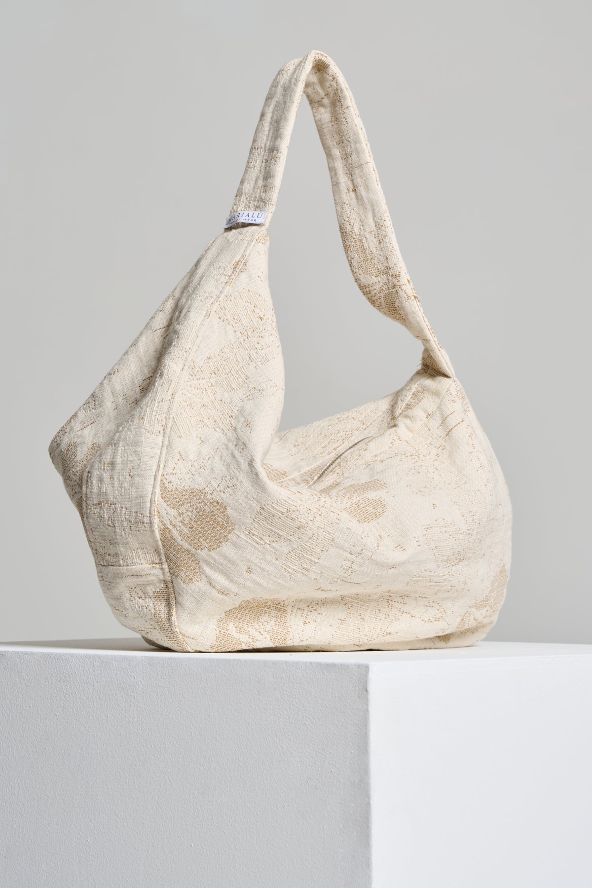 BORSA A SPALLA FIORITA