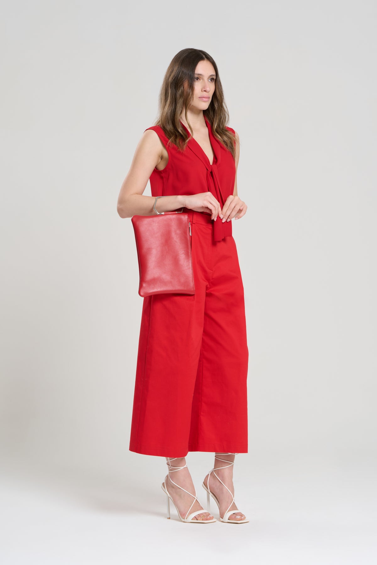 RED TROUSERS, PARIGI